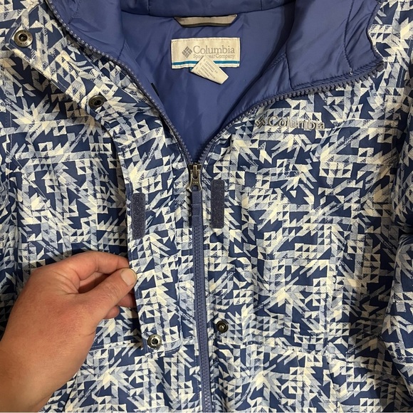 Kids Columbia Winter Hooded Ski Jacket White & Blue Geometric‎ Print Size Large - Picture 2 of 16